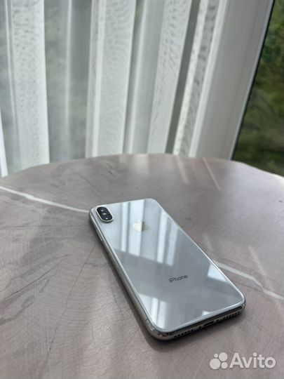 iPhone X, 256 ГБ