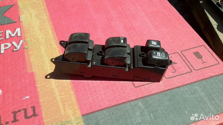 Блок стеклоподъемников мицубиси аутлендер xl 2007