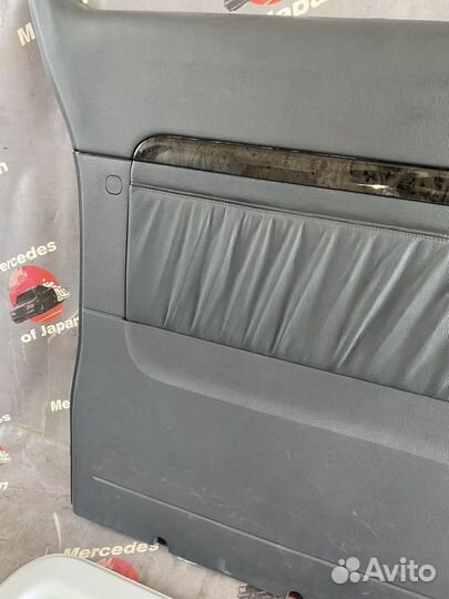 Обшивка левой сдвижной двери Mercedes w639. Япония
