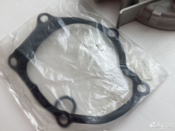 Помпа водяная для hyundai H1, H100, H200