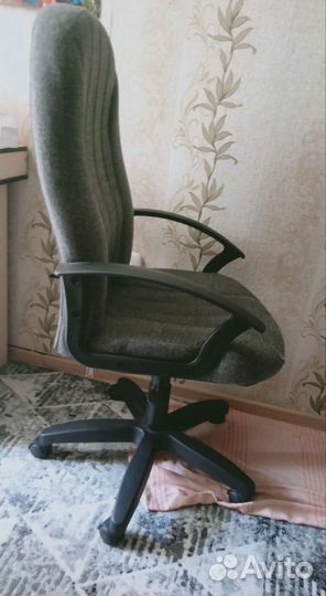 Компьютерное кресло