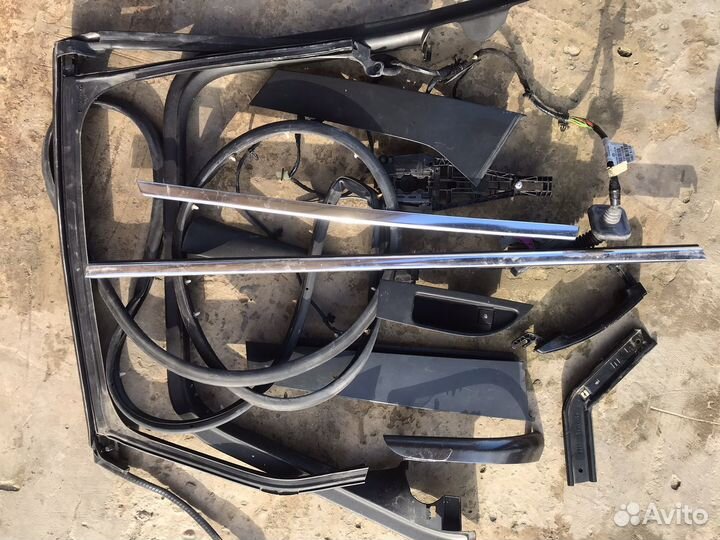 Опель астра J, Задняя левая дверь в разборе