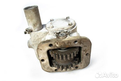 Ком (пневмо, блок шестерен постоянного зацепления)