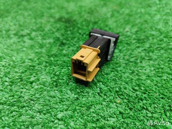 Кнопка autohold Volkswagen Passat B6