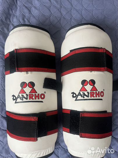 Щитки для кикбоксинга