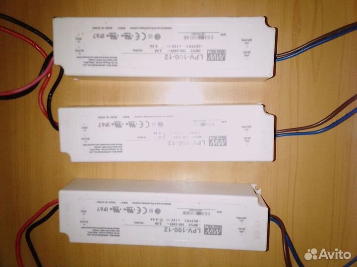 Источник питания LPV-100-12