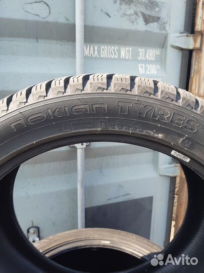 Nokian Tyres Hakkapeliitta 10p SUV 285/40 R21