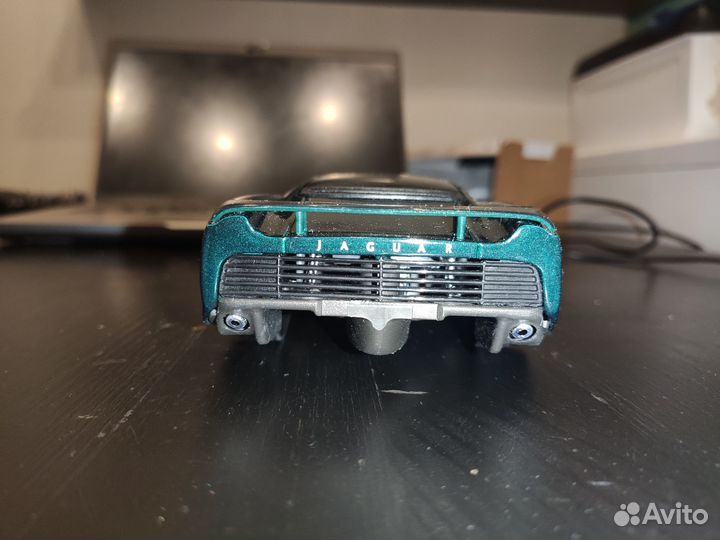 Модель Maisto 1:24 Jaguar XJ220