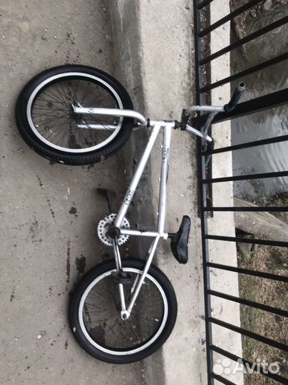 Трюковой велосипед бмх