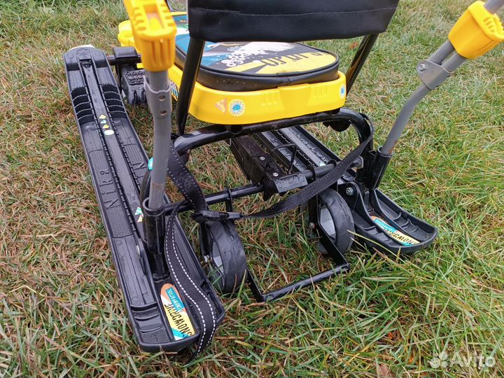 Снегокат с ручкой и колесами