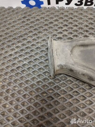 Пыльник ограничителя двери Volvo FH4 82469210