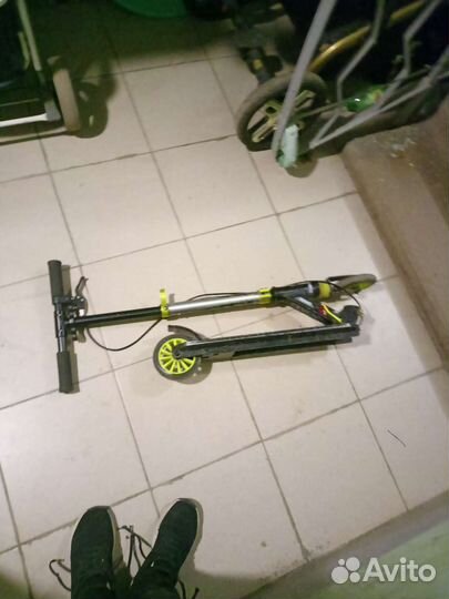 Двух колесный самокат oxelo