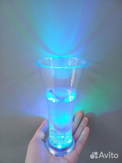 Светящийся стакан