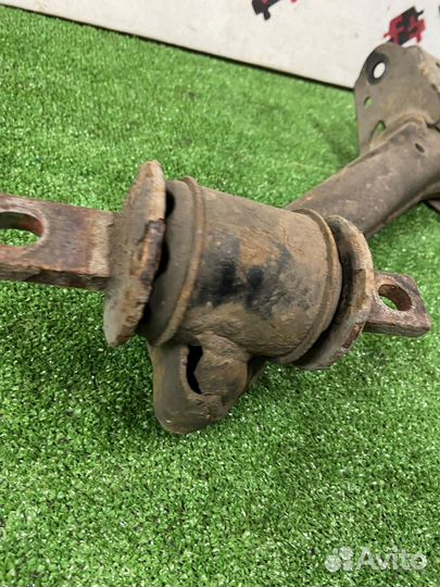 Рычаг нижний задний правый Honda civic 8 4d