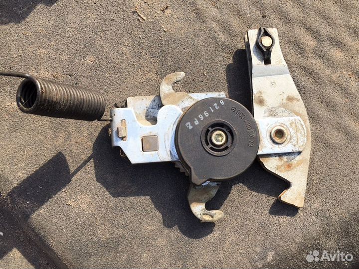 Механизм стояночного тормоза Mercedes w210