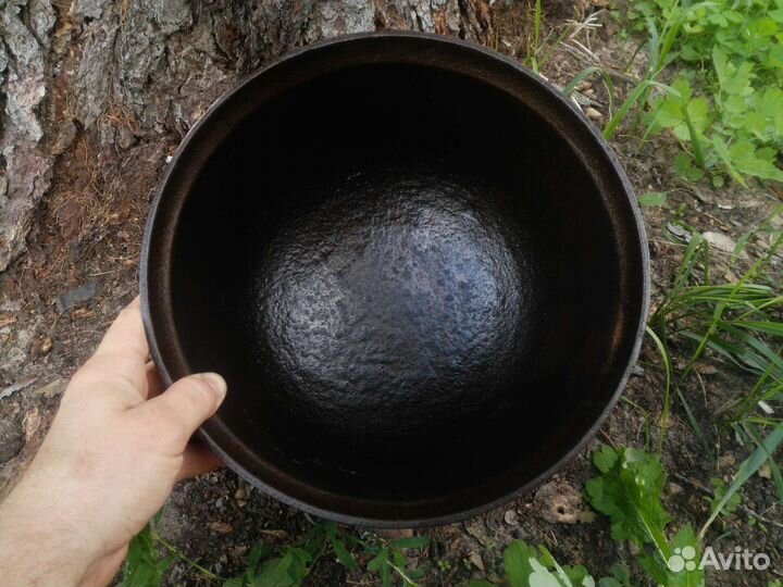 Котелок, казан, чугунный, старинный