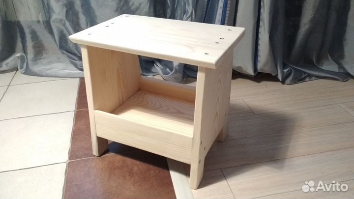 Табурет с ящиком
