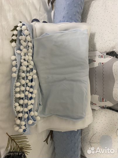 Бортики в кроватку с валиком