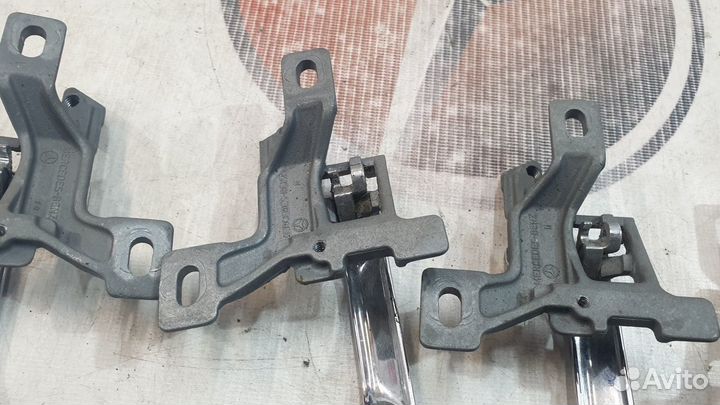 Комплект ручек внутренних Mercedes-Benz W126