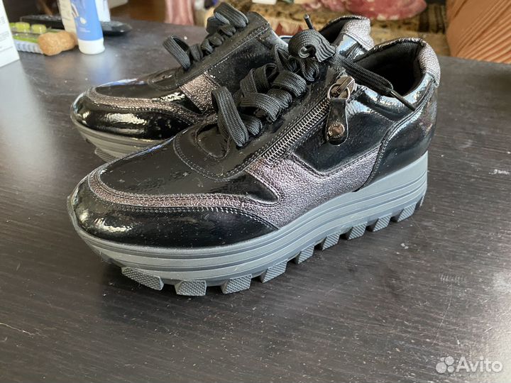 Полуботинки