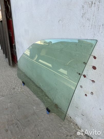 Стекло двери переднее левое Prado 150 2009-2022