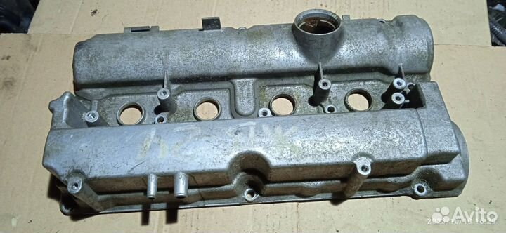 Клапанная крышка Opel Astra g,Zafira a 1.8л