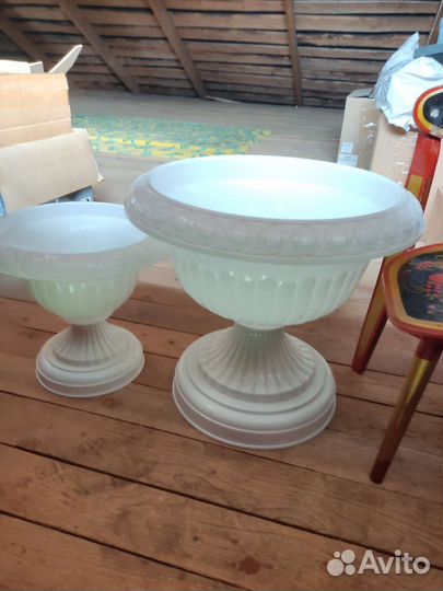 Ваза декоративная, пластик