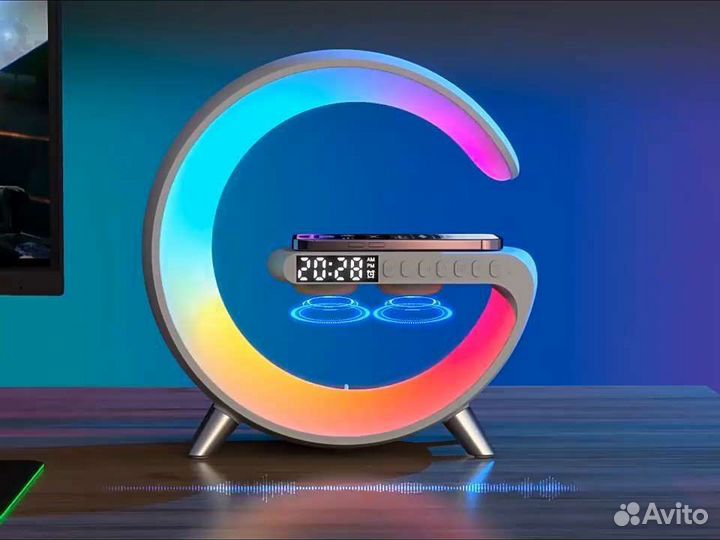Светильник rgb с беспроводной зарядкой