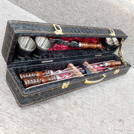 Шашлычный набор в чемодане 