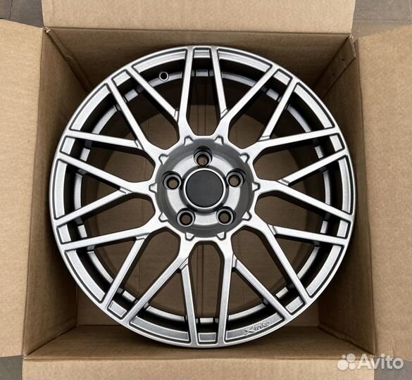 Новые 18 диски «Momo Revenge» (5х114.3)