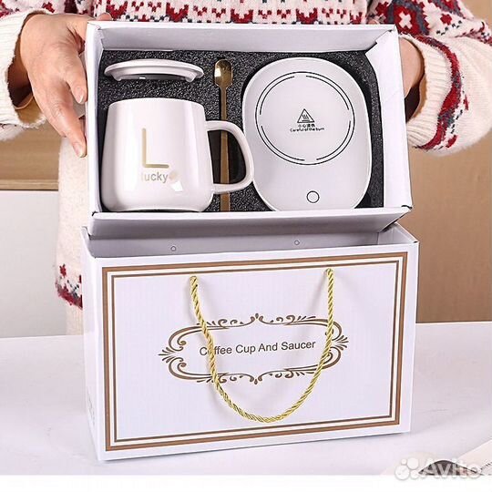 Керамическая чашка с золотой ложкой, с подогревом