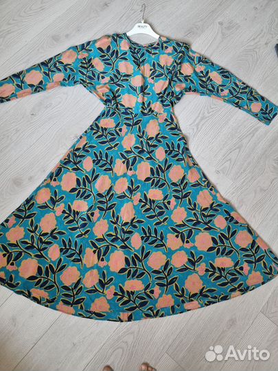 Платье из 100% натурального шелка