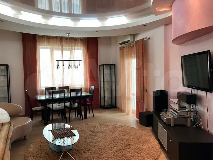 4-к. квартира, 134 м², 10/18 эт.