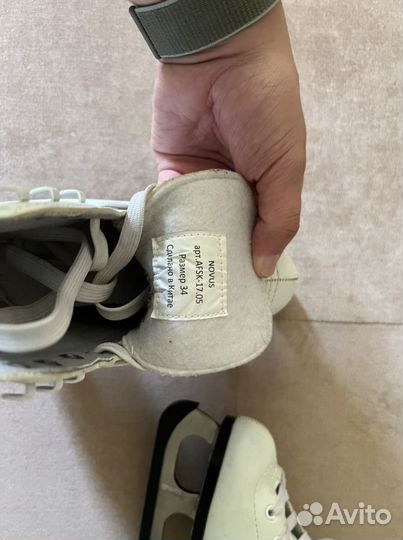 Коньки женские, размер 34