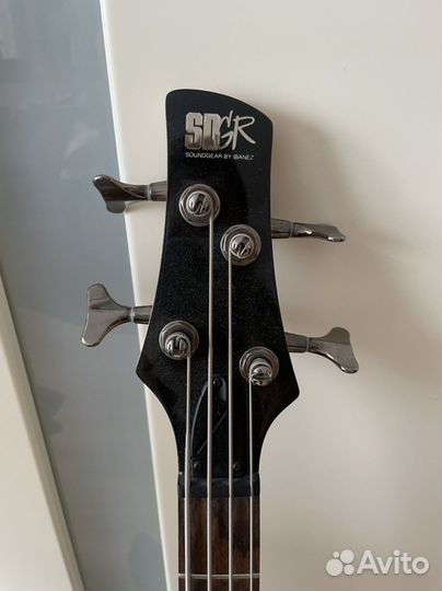 Басс гитара ibanez