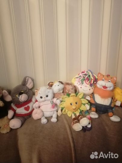 Игрушки, листайте