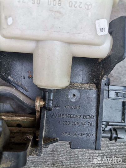 Замок багажника Mercedes w220