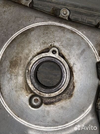 Крышка передняя грм Mazda 3 бк 2.0