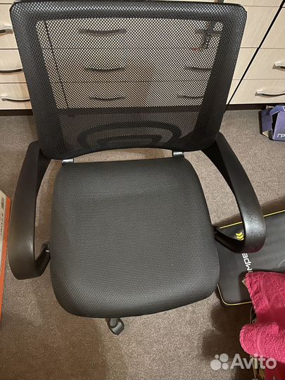 Офисный стул новый