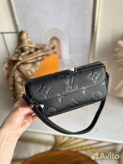 Saint laurent клатч