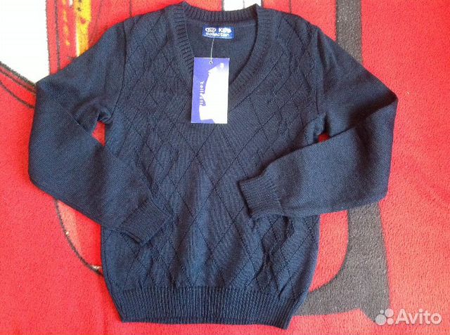 Джемпер новый жля школы
