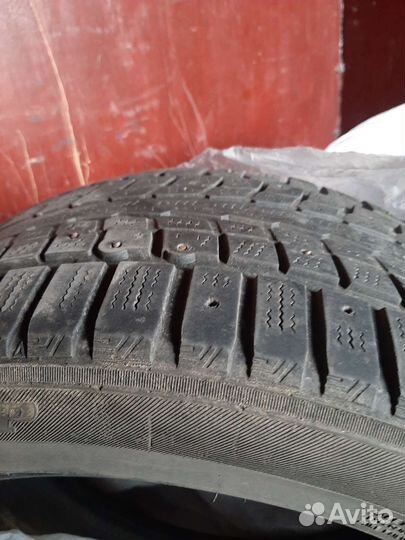 Dunlop SP Winter Ice 01 235/45 R17