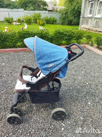 Коляска прогулочная