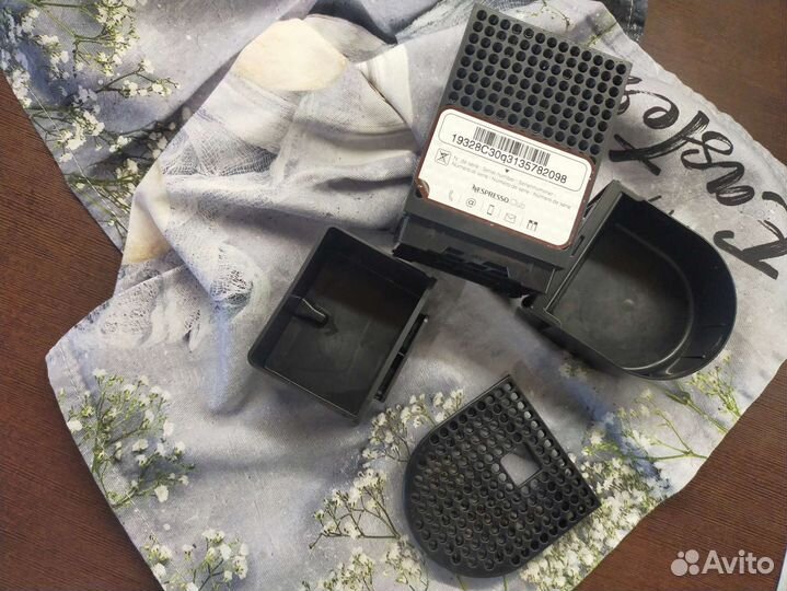 Капсульная кофемашина nespresso essenza mini c30