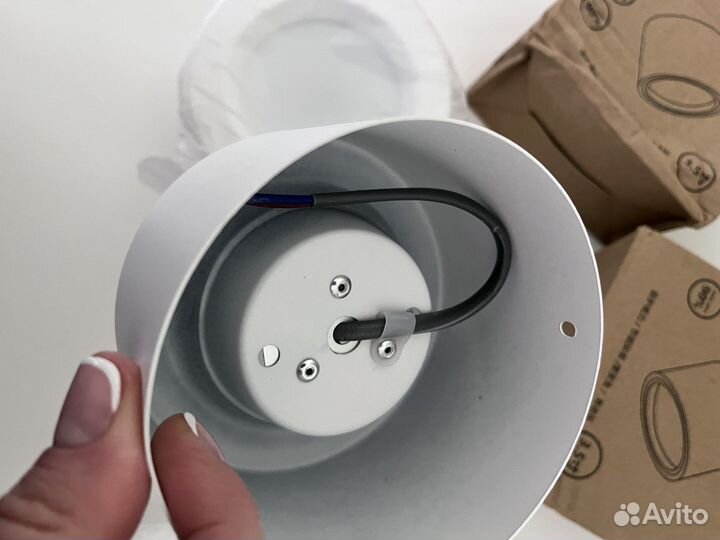 Светильники потолочные новые метал. корпус