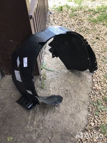 Подкрылки передние