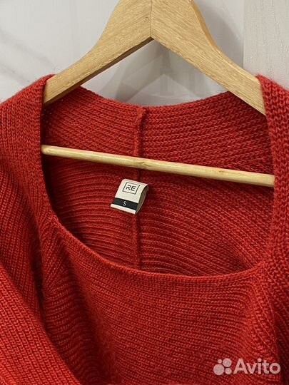 Красный свитер reserved XS