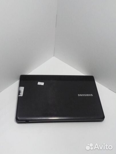 Нетбук Samsung NP305U1A в сборе (неисправен)