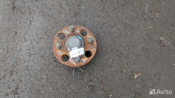 Ступица (кулак, цапфа) правая задняя Honda Insight 2009