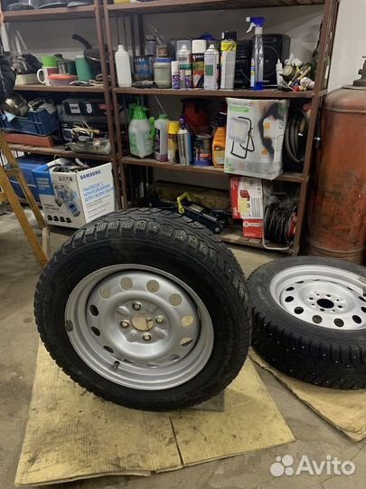 R14 Nokian Tyres Nordman 5 175/65, PCD 4x98 DIA 13